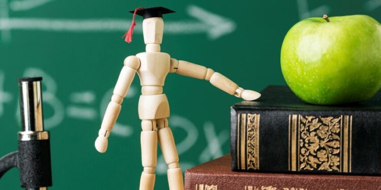 A Wide Picture for Future: Revolution in Education